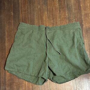Terra & Sky Olive Green Elastic Waist Shorts
